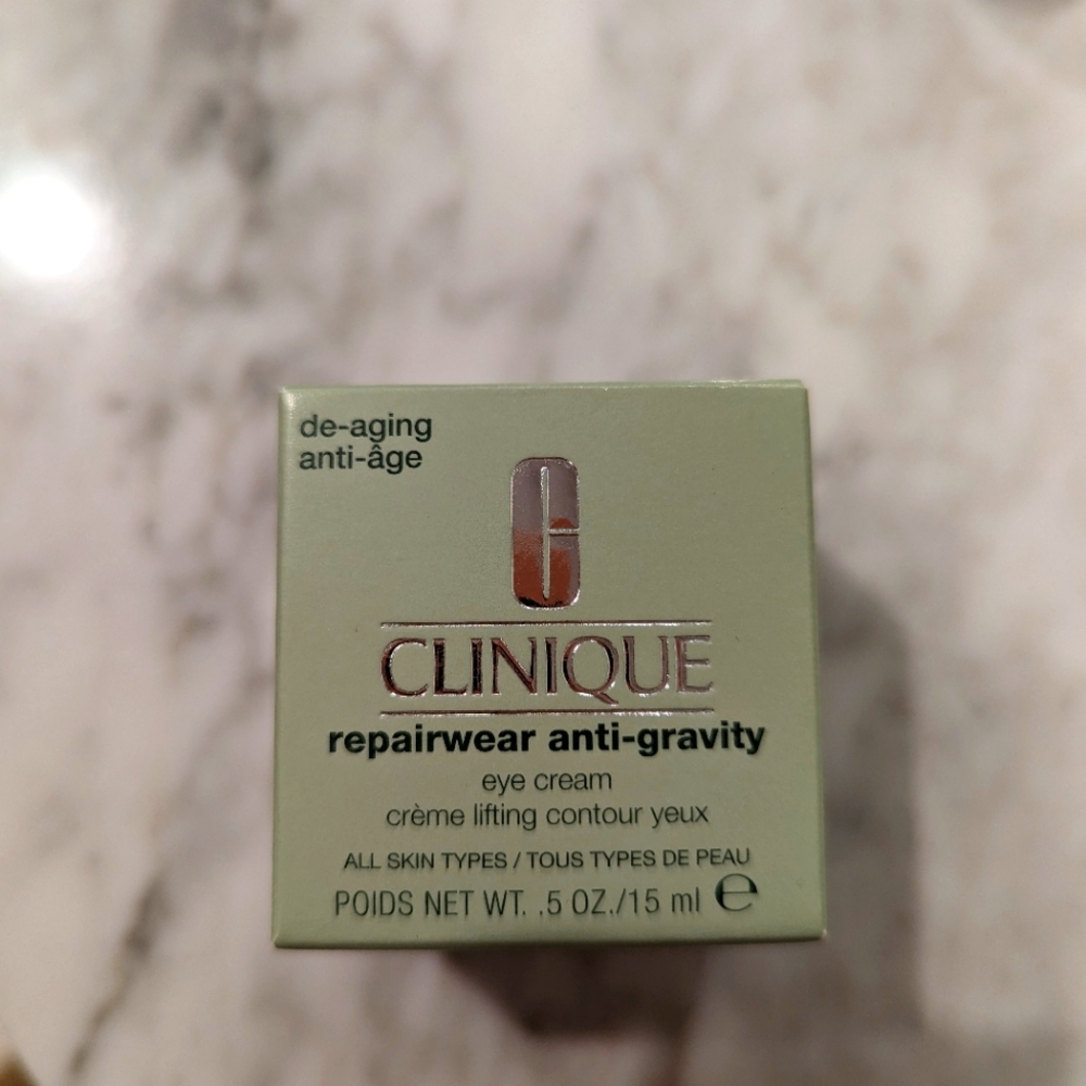 Clinique repairwear anti-gravity eye cream